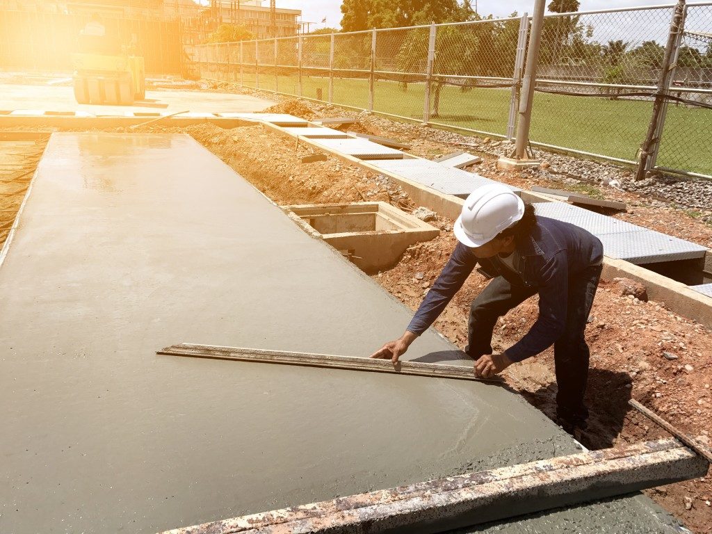 laying wet concrete